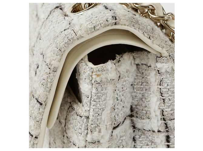 2.55 Chanel Borsa a Spalla Classic Medium in Tweed Bianco - vista 5