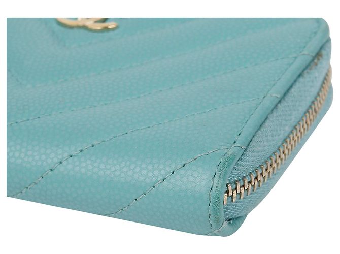 Chanel Portafoglio con zip classico in pelle Caviar Verde - vista 6