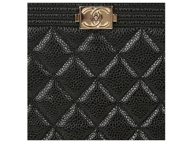 Chanel Clutch Large Boy Caviar Nero - vista 3