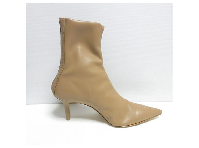 Autre Marque PIPPICHIC Pointed Toe Short Boots Beige - view 3