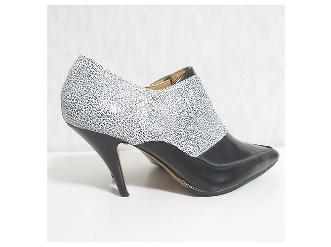 Autre Marque 3.1 Phillip Lim Pointed Toe Bicolor Booties Black White - view 2