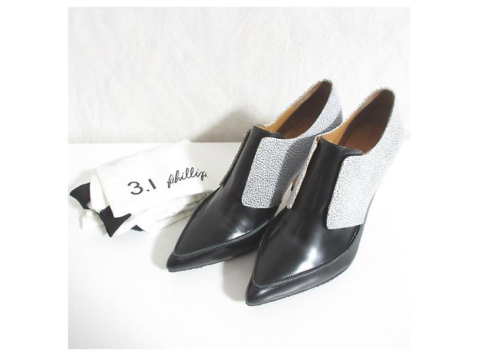 Autre Marque 3.1 Phillip Lim Pointed Toe Bicolor Booties Black White - view 8