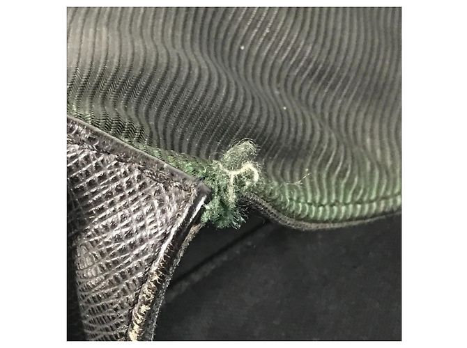 Borsa Victor in Taiga Louis Vuitton Nero - vista 11
