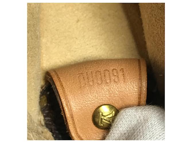 Borsa Louis Vuitton Monogram Looping GM Marrone - vista 11