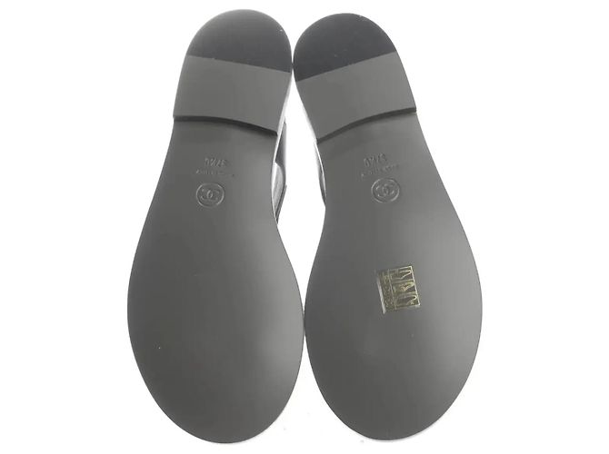 Sandali Chanel in pelle con logo CC Grigio antracite - vista 6