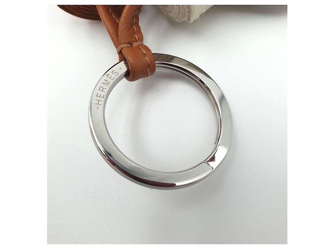 Hermès Carmen Uno-Dos Schlüsselanhänger Gold/Craie Weiß Golden Aus weiß Hellbraun - Ansicht 5