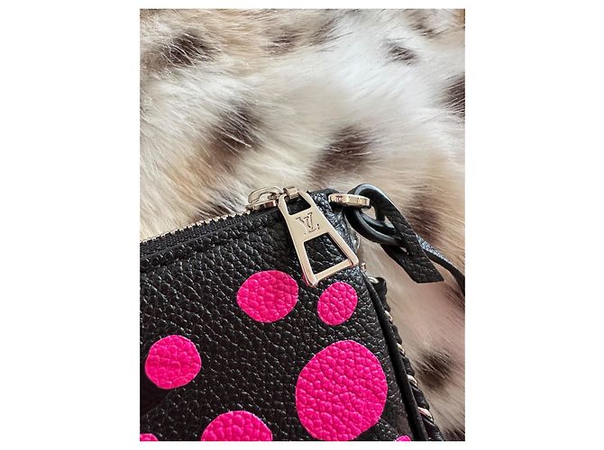 Multi Pochette Louis Vuitton x Yayoi Kusama Multi-Pochette Nero Rosa - vista 18