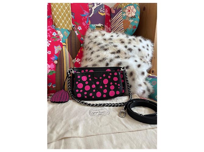 Multi Pochette Louis Vuitton x Yayoi Kusama Multi-Pochette Nero Rosa - vista 4
