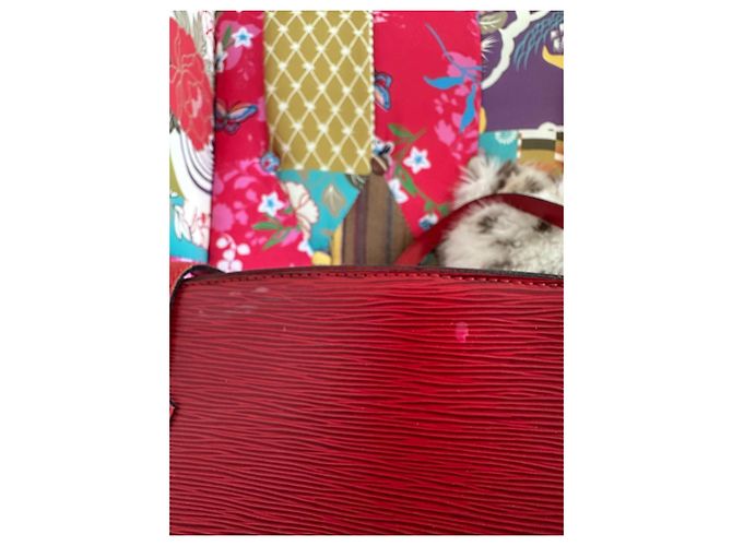 Saint Jacques Borsa Louis Vuitton Saint-Jacques in pelle Epi rossa Rosso - vista 14