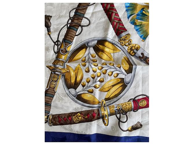 Hermès Sciarpa di Seta Daïmyo Princes du Soleil Levant 90cm Blu navy - vista 6