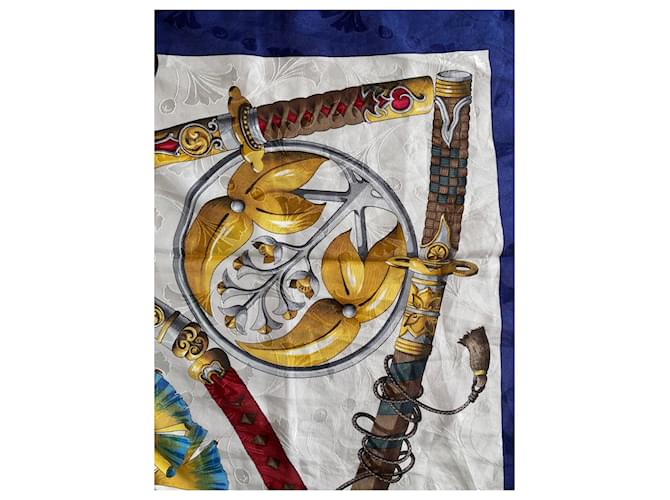 Hermès Sciarpa di Seta Daïmyo Princes du Soleil Levant 90cm Blu navy - vista 7