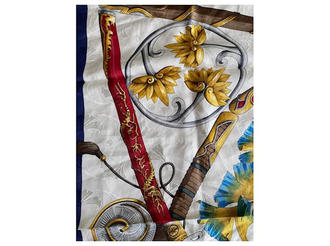 Hermès Sciarpa di Seta Daïmyo Princes du Soleil Levant 90cm Blu navy - vista 9