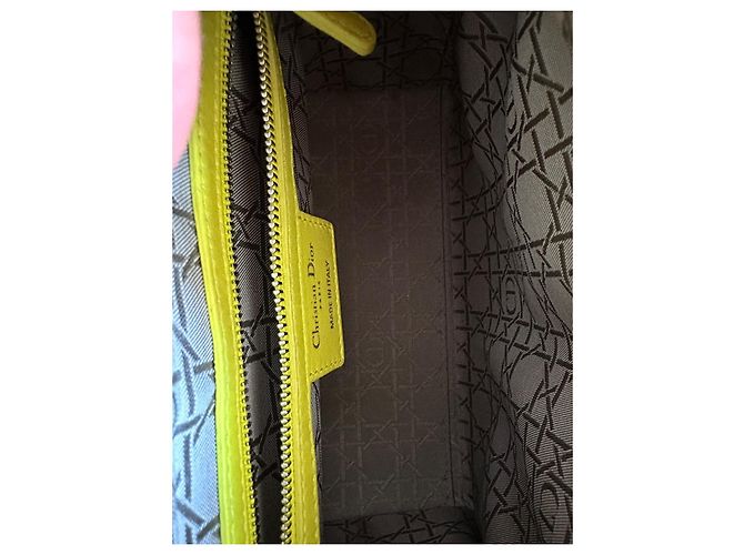 Dior Lady Dior Medium Borsa a Mano - Pelle Giallo Anice Verde chiaro - vista 12