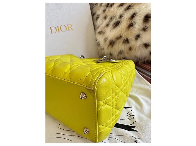 Dior Lady Dior Medium Borsa a Mano - Pelle Giallo Anice Verde chiaro - vista 17