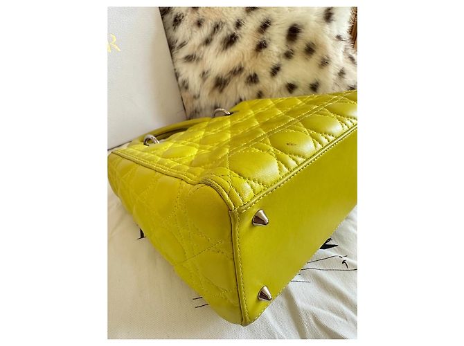 Dior Lady Dior Medium Borsa a Mano - Pelle Giallo Anice Verde chiaro - vista 18