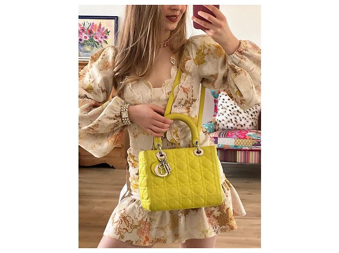 Dior Lady Dior Medium Borsa a Mano - Pelle Giallo Anice Verde chiaro - vista 3