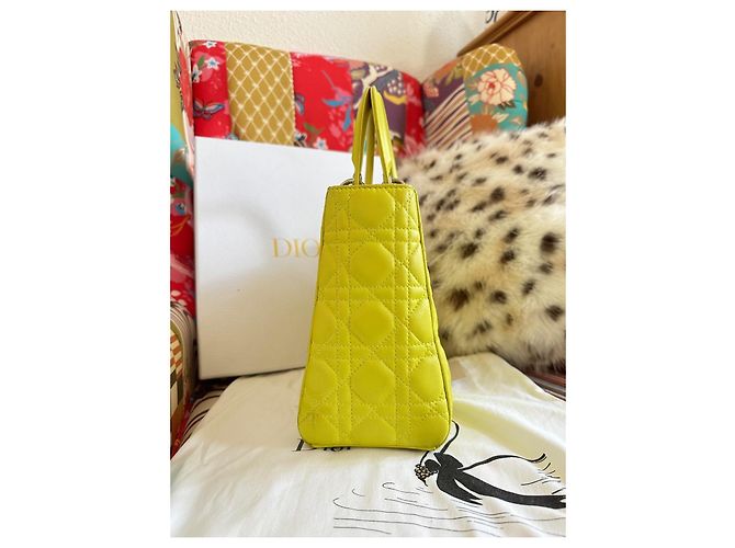 Dior Lady Dior Medium Borsa a Mano - Pelle Giallo Anice Verde chiaro - vista 7