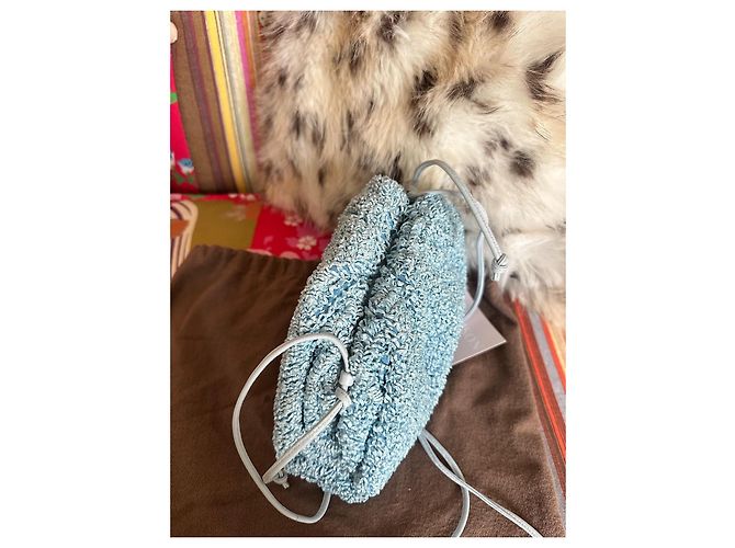 Borsa Pouch Bottega Veneta in Raffia Azzurro Turchese Chiaro Blu Blu chiaro - vista 12