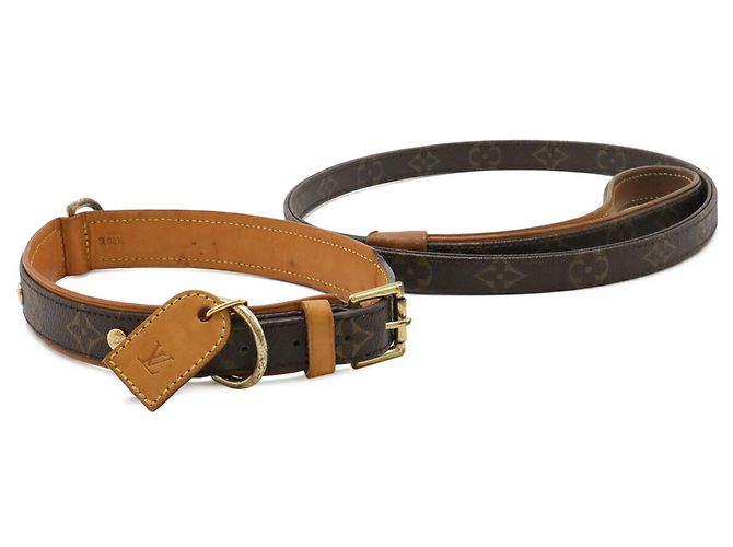Louis Vuitton Monogram Collar and Leash Set Brown - view 2