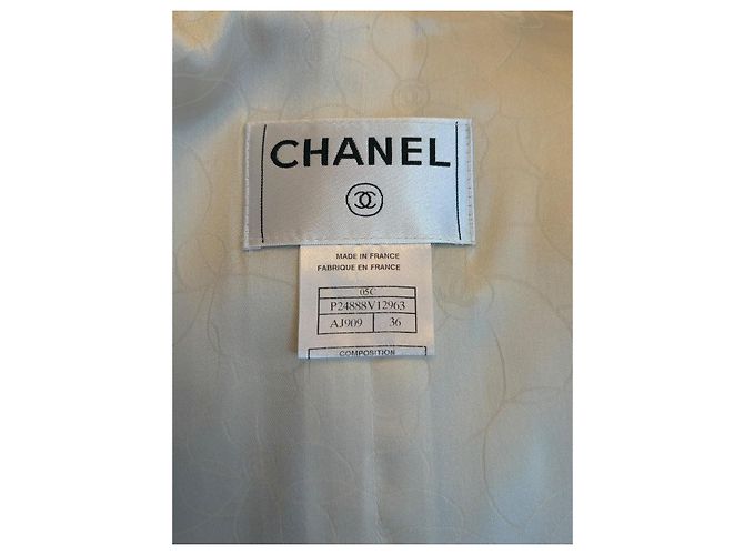 Chanel Spring 2005 Tweed Jacket Cream Size 36 - view 2