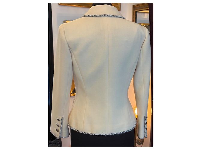 Chanel Spring 2005 Tweed Jacket Cream Size 36 - view 4