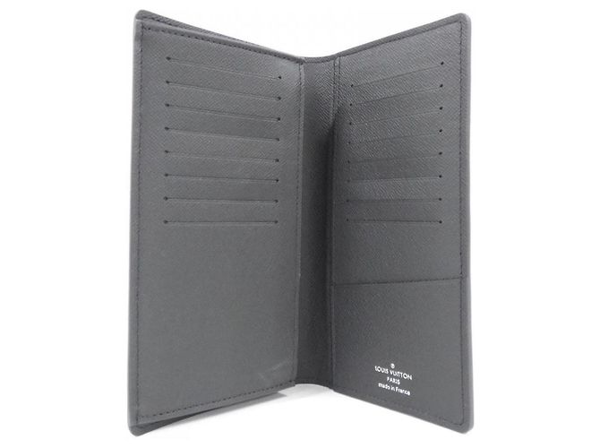 Louis Vuitton Taiga Portefeuille Brazza Cartera Negro - vista 5