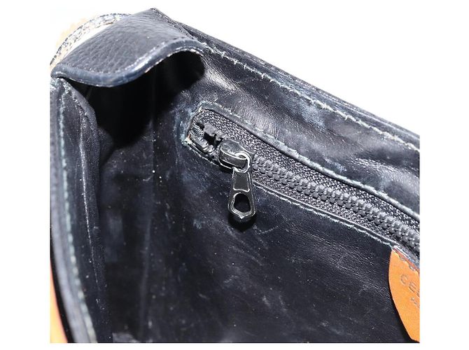 Céline CELINE Schultertasche aus Leder Schwarz Gold Auth 179287 Golden - Ansicht 20