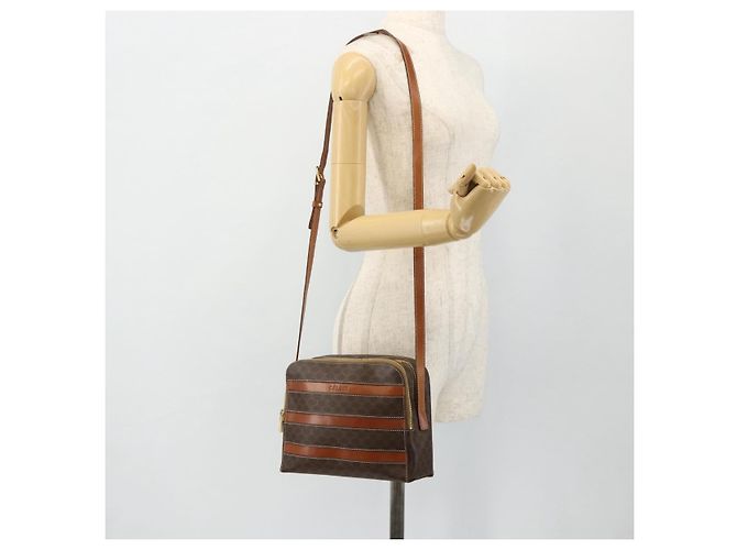 Céline Borsa a tracolla CELINE Macadam Canvas PVC Pelle Marrone Oro Auth ka4342 D'oro - vista 23