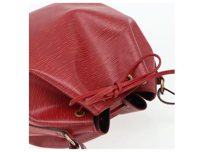 Borsa a Spalla LOUIS VUITTON Epi Petit Noe Rosso M44107 LV Auth ka4311 - vista 6
