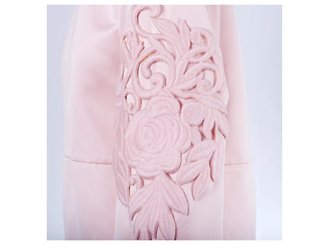 Vestido mini estructurado rosa con bordado floral de Rochas - vista 4