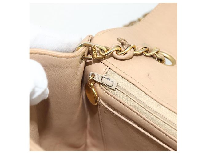 CHANEL Borsa a Spalla Matelassé con Catena in Pelle di Agnello Beige Oro CC Auth 179717A D'oro - vista 19