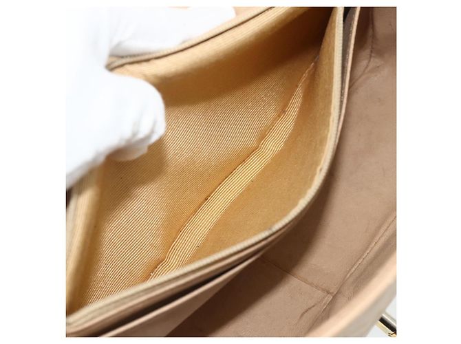 CHANEL Borsa a Spalla Matelassé con Catena in Pelle di Agnello Beige Oro CC Auth 179717A D'oro - vista 20