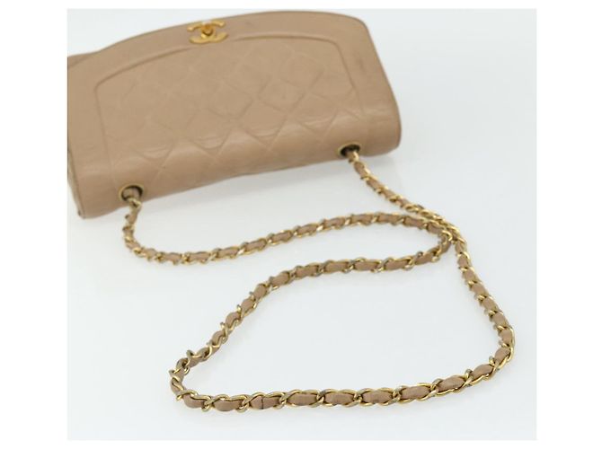 CHANEL Borsa a Spalla Matelassé con Catena in Pelle di Agnello Beige Oro CC Auth 179717A D'oro - vista 7