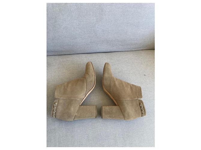 Chanel Botines de Ante Beige con Cadena - vista 7