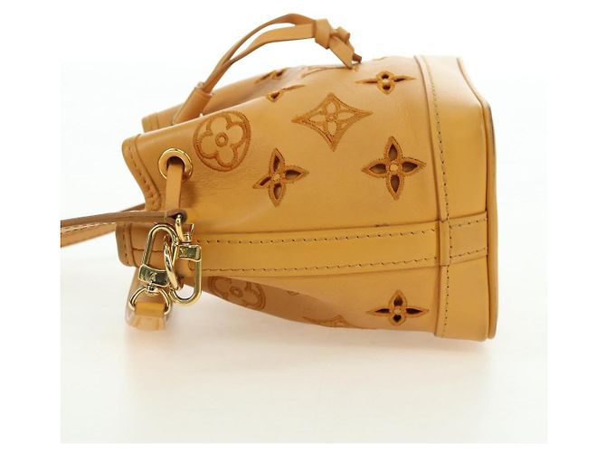 Louis Vuitton Noe NM Perforated and Embroidered Monogram Leather Nano Giallo - vista 4