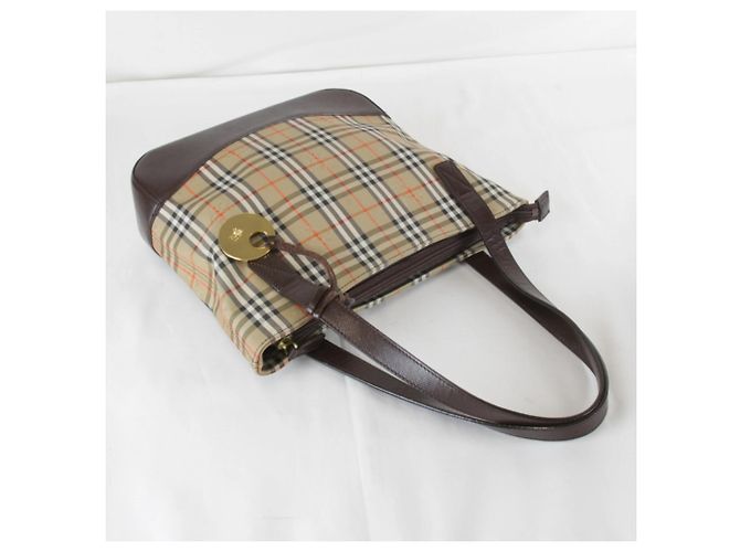 Borsa Tote Nova Check Shadow Horse di Burberry Beige - vista 5