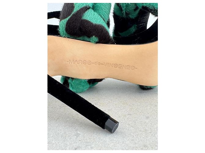 Autre Marque Sandali Marco de Vincenzo Autunno 2015 Runway Nero Verde - vista 6