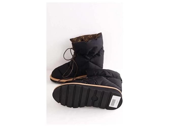 Louis Vuitton Botas negras Negro - vista 6