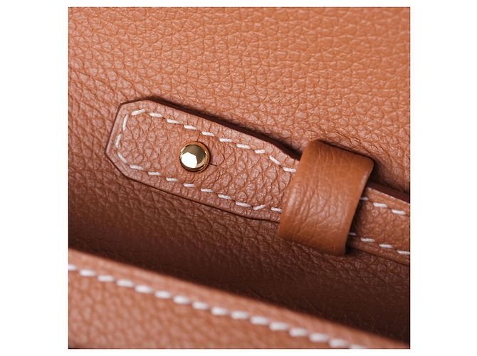 Portafoglio Hermès Constance To Go in pelle Epsom Gold con finiture dorate - vista 10