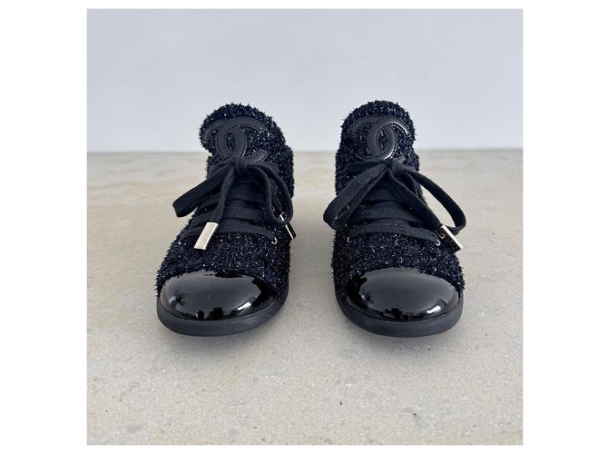 Chanel Tweed Sneaker Marineblau - Ansicht 2
