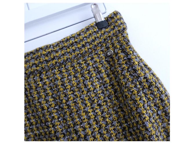 Chaqueta lápiz de tweed Chanel Otoño 2017 17B Amarillo - vista 4