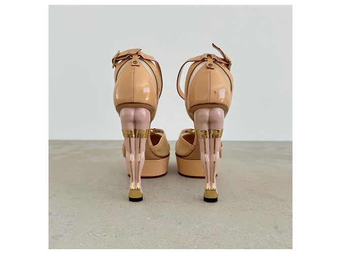 Charlotte Olympia Tacchi Beige - vista 4