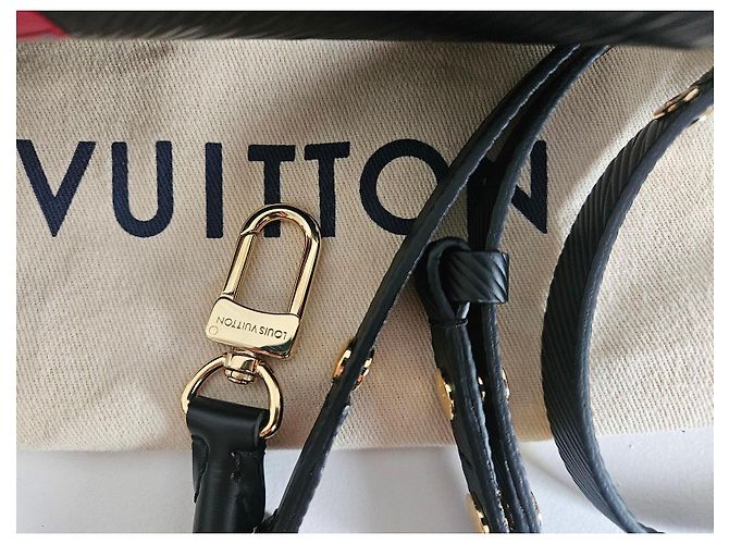 Louis Vuitton x murakami Epi Leather black Cherry Twist MM Bag Nero - vista 3