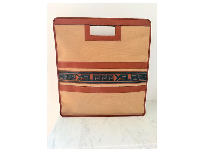 Yves Saint Laurent Vintage Beige - vista 14