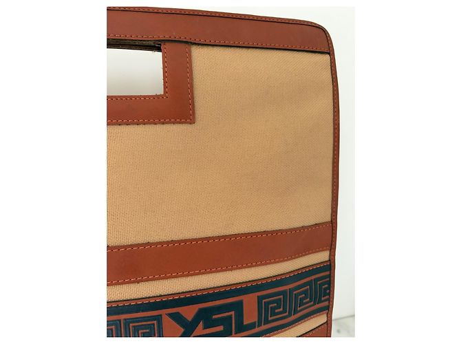 Yves Saint Laurent Vintage Beige - vista 7