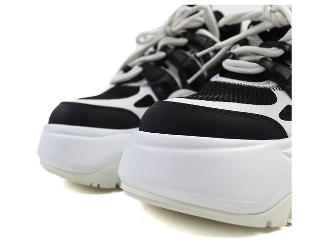 Louis Vuitton Sneaker Schwarz Weiß - Ansicht 4