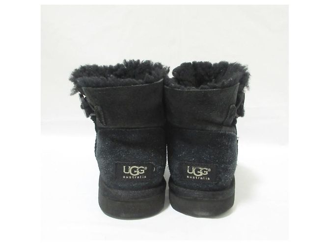 Autre Marque Botas de piel de oveja UGG MINI BAILEY BUTTON Negro - vista 2