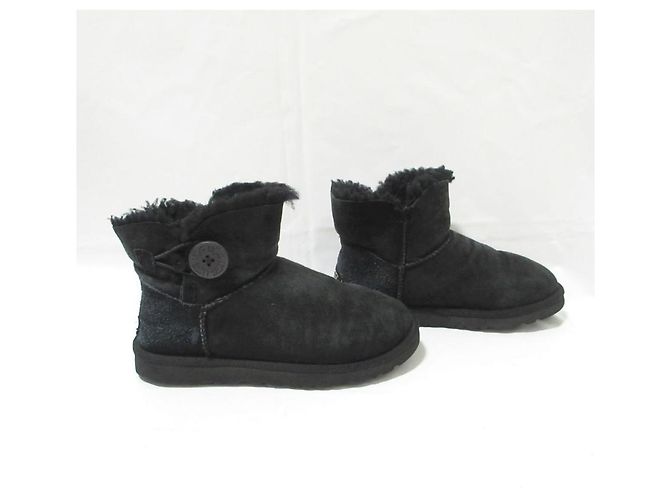 Autre Marque Botas de piel de oveja UGG MINI BAILEY BUTTON Negro - vista 3