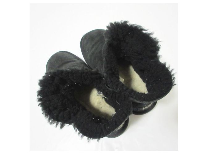 Autre Marque Botas de piel de oveja UGG MINI BAILEY BUTTON Negro - vista 6