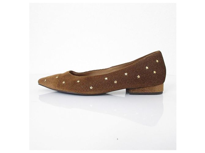 Autre Marque Scarpe basse in velluto Le Talon Pointed Star Studs Marrone Cammello - vista 3